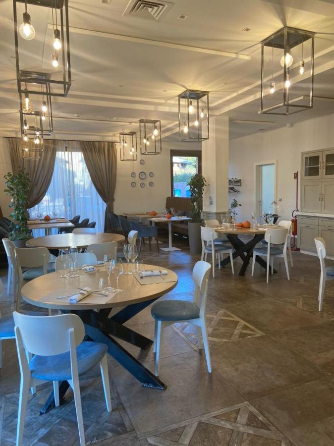 Hotel Rioverde Pralormo エクステリア 写真